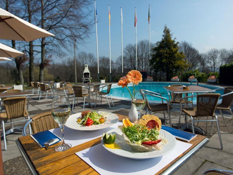 Globales Post & Wellness 3*